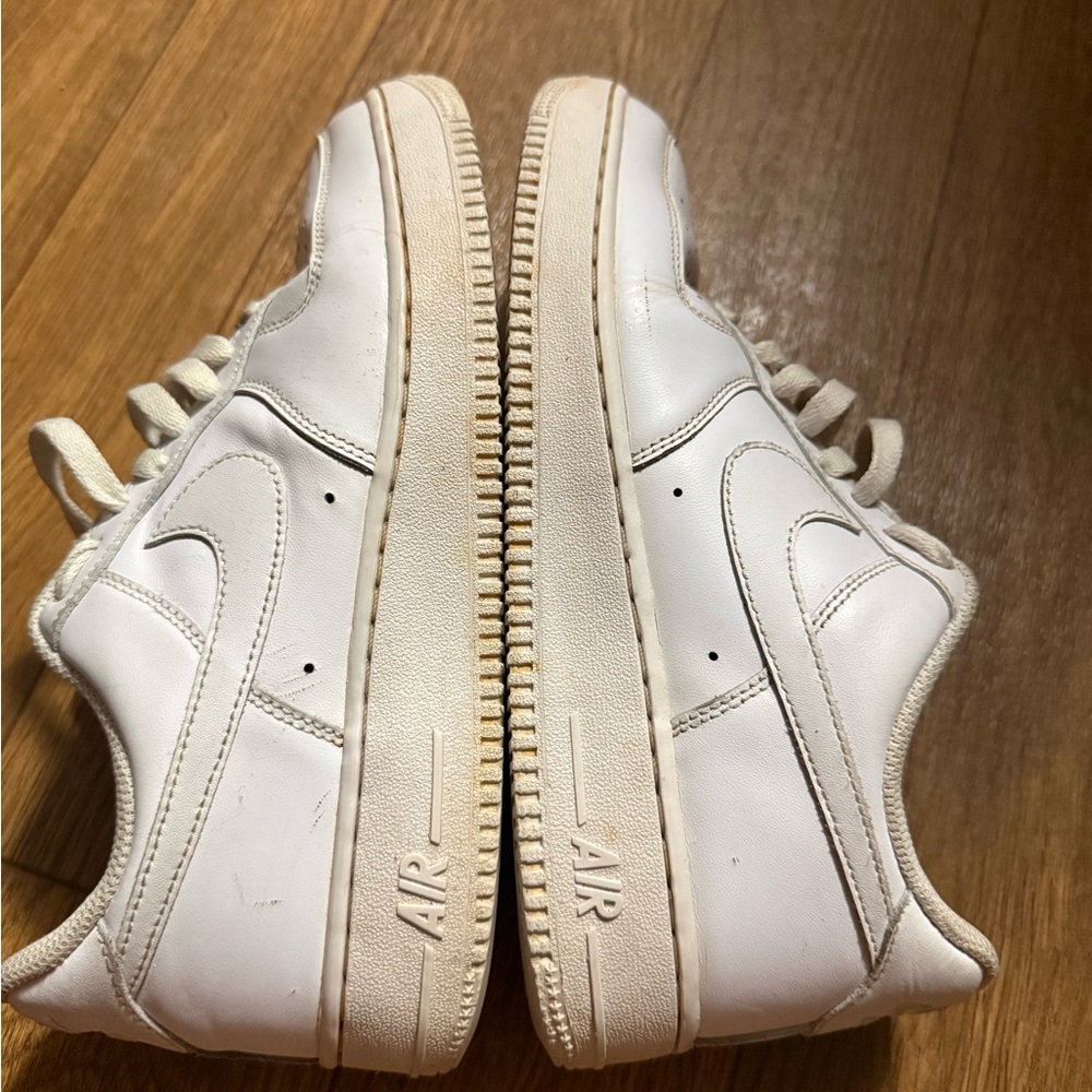 Nike Air Force 1 triple white